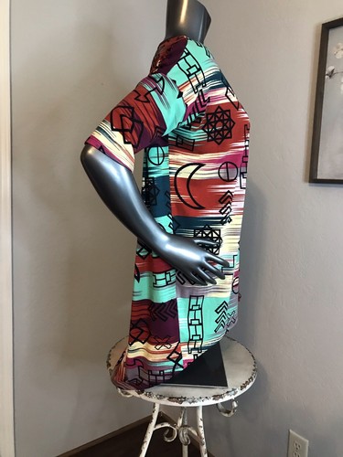 LulaRoe irma Size S tunic Shirt Hi/low geometric pattern in multicolor - Picture 3 of 6