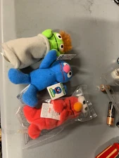 Vinatge 1999 Kellogg's Mini Plush / Beanie Oscar, Grover and Elmo