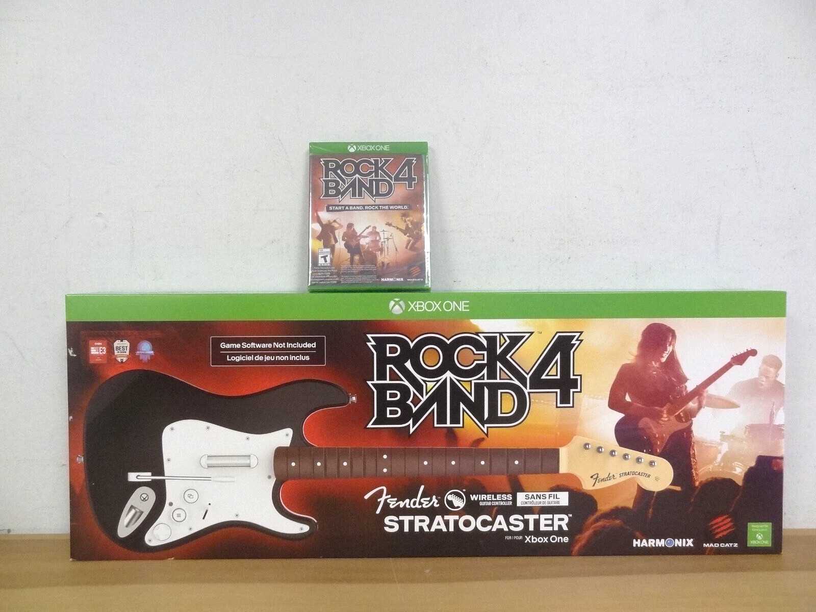 Xbox One Rock Band 4 Wireless Guitar + Game Bundle NEW FACTORY SEALED