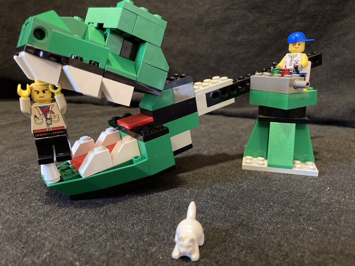 Lego Studios 1354 Dino Head Attack (2001) RETIRED RARE! Includes  Instructions