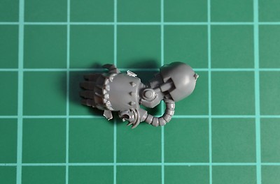 Warhammer 40000 Space Marines Terminator Gantelet 3