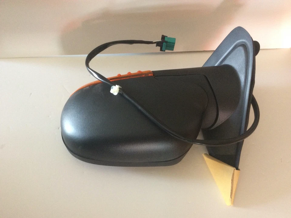 MIRROR LH; PWR; HEAT; SIGNAL '02-'03 CHEV TRAIL/ENVOY - Image 3 of 4