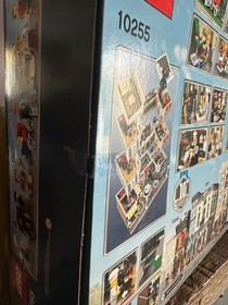 LEGO 10255 Assembly Square &ndash; Modular Building &ndash; New & Sealed