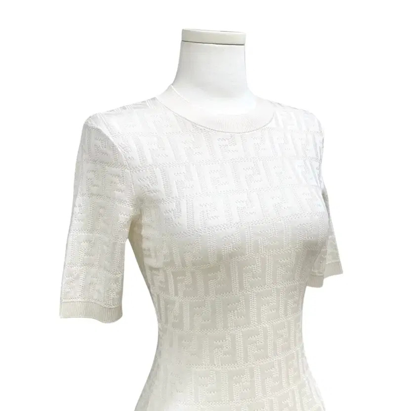 Fendi 23SS FF Jucara Pattern Midi Knit Dress White thumbnail 3