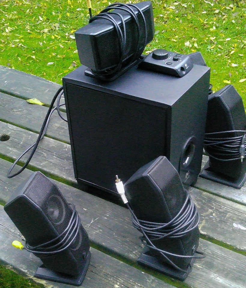 Logitech X-540 5.1 Lautsprechersystem für PC Computer - Bild 2 von 4