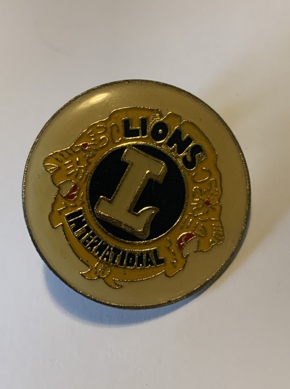 Estate Find: Vintage Lions Club International Hat Jacket Lapel Pin 1” Diameter