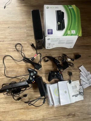 Xbox 360 S 250 GB Konsole Schwarz OVP - 2 Wireless Controller