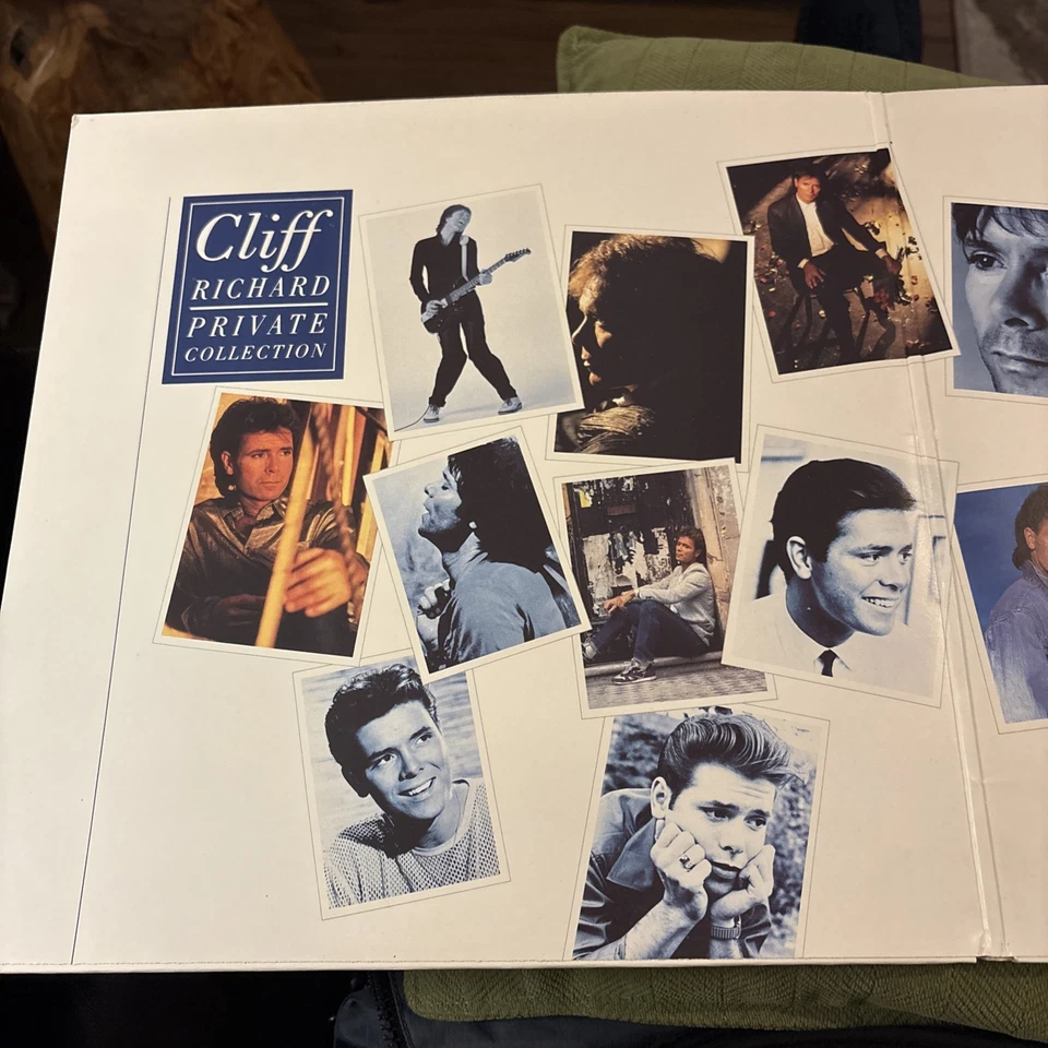 Cliff Richard Private Collection 1979-1988 12" Double Album Vinyl Record - Image 2 of 4