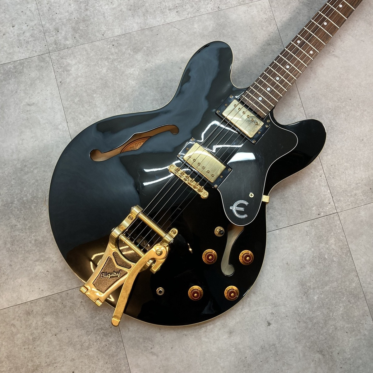 Epiphone DOT YEC Bigsby Electric Guitar Good Condition Free