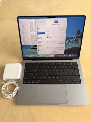 Apple MacBook Pro 14'' M2 Pro 2023 16GB RAM 512GB SSD Space Gray A2779 Grade B