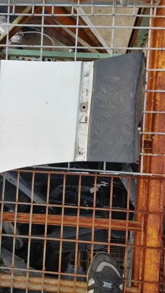 95 96 97 98 BMW 740IL E38 FL GUARDABARROS BLANCO Foto 3 de 4