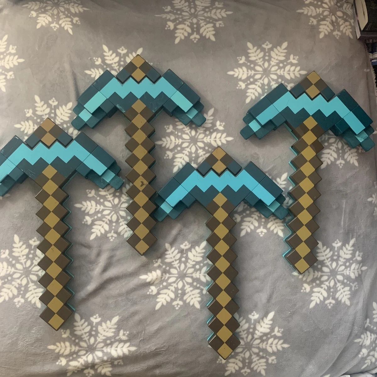 Mattel minecraft transforming sword & pickaxe deals