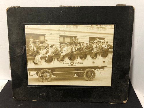 1911 NEW YORK CITY TOURING AUTOMOBILES CAR BW ANTIQUE Photo - WOMEN W CRAZY HATS - Picture 2 of 3