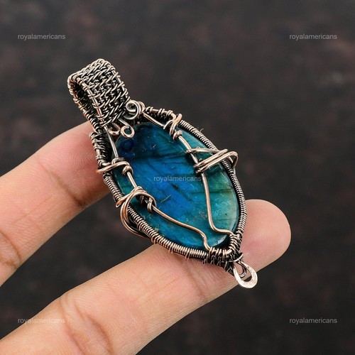 Copper Oval Natural Neon Flash Labradorite Valentine's Day Christmas Pendant - Picture 6 of 7