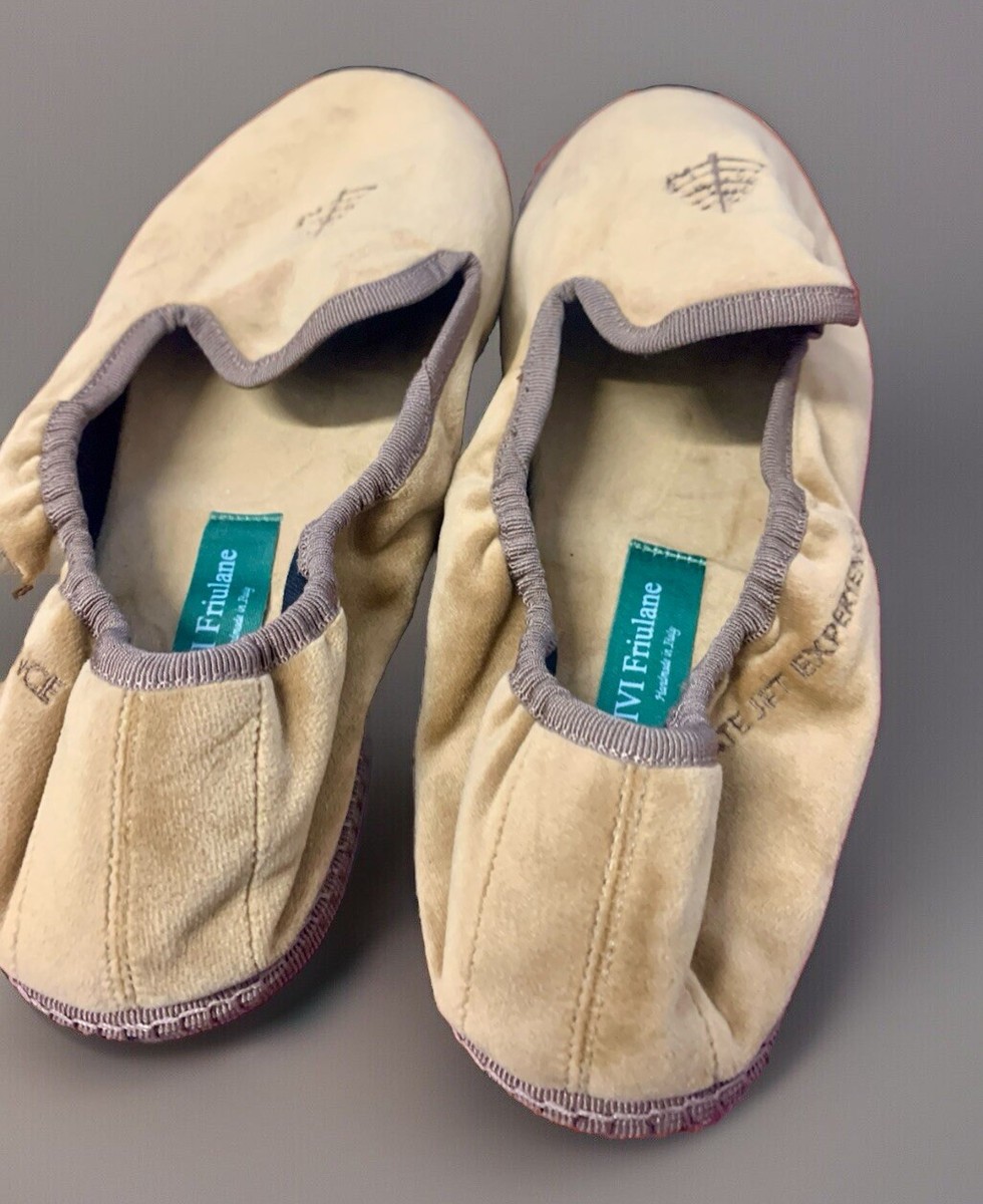 BN Four Seasons Private Jet Experience Velvet Slippers By  display picture 1