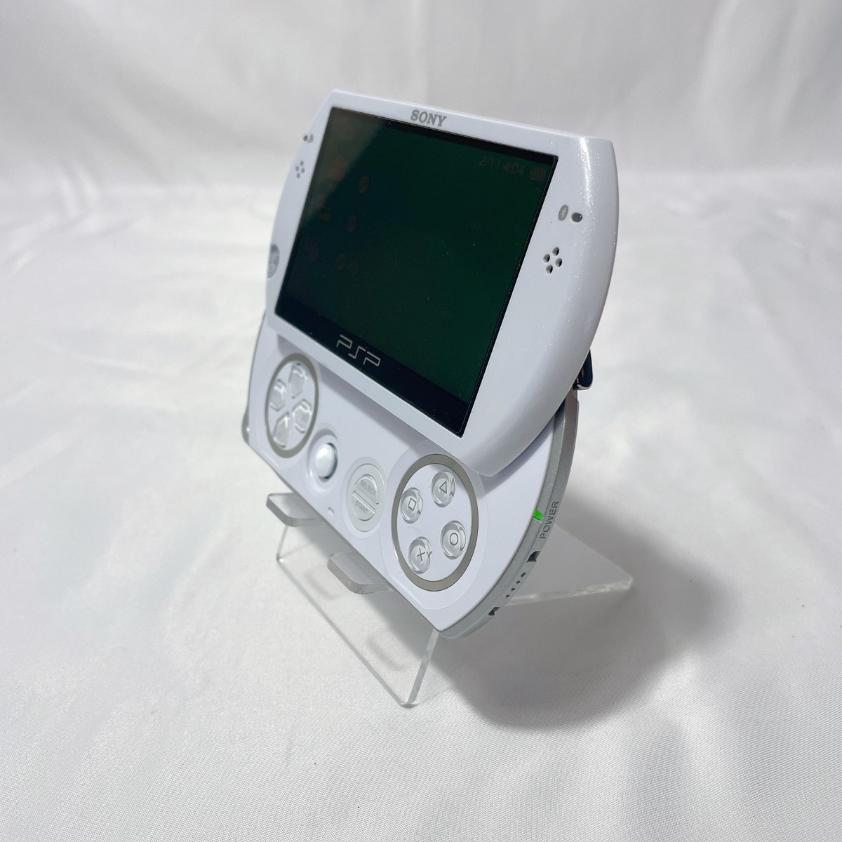 Sony PSP GO │ PSP-N1000 │ Black / White │ Console Only │ Japan Sony PSP GO │ PSP-N1000 │ Black / White │ Console Only │ Japan
