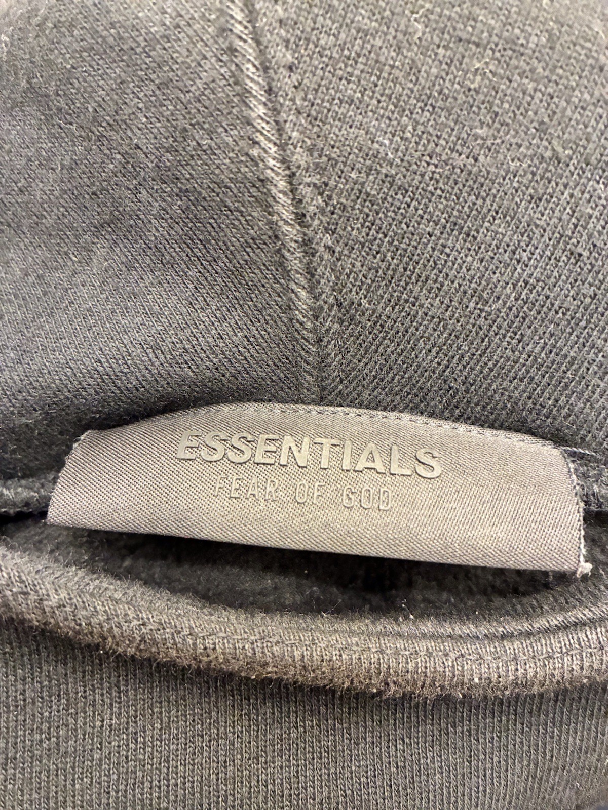 Medium Black Essentials - image 3