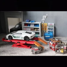 Diorama 1/64 Engine Maintenance Workbench Model Car Garage Repair Display Props