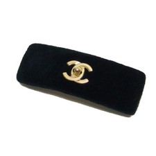 Chanel Turnlock Coco Mark Velour Barrette, Black GZl1ghs5