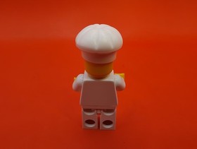 Lego City Advent Calendar Chef Minifigure From Set 7724, Day 10