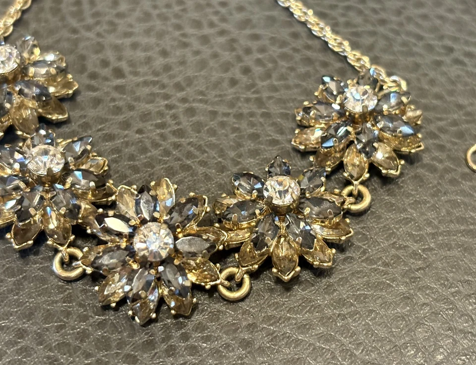 Banana Republic Rhinestone Necklace Retro Women Party Vacation Jewelry 17-19” - Image 4 of 4