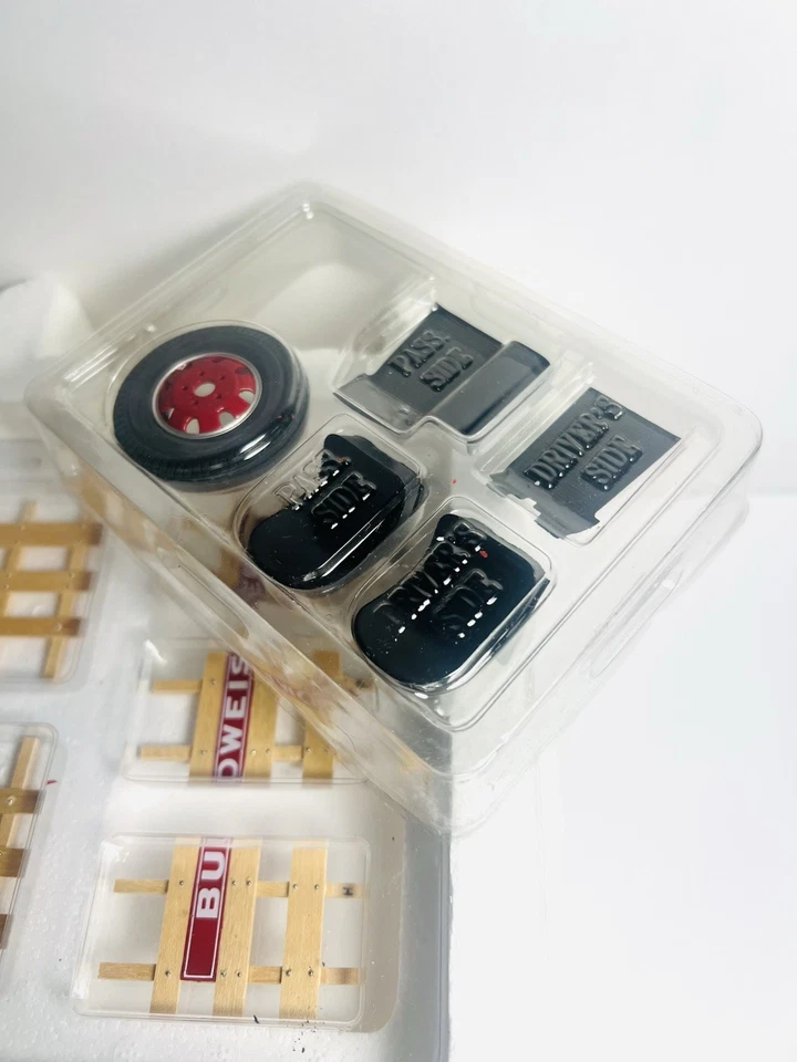 Camión de reparto GMC Budweiser 1938 Danbury como nuevo camión de barril de cerveza fundido a presión 1/24  Foto 3 de 4