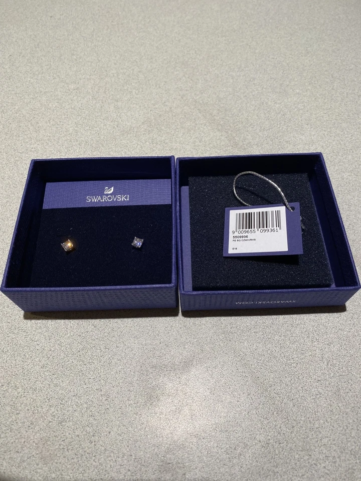 Pendientes Swarovski 5509936 PE SQ CZWH/RHS Atractivos Corte Cuadrado Blanco Rodio Foto 3 de 4