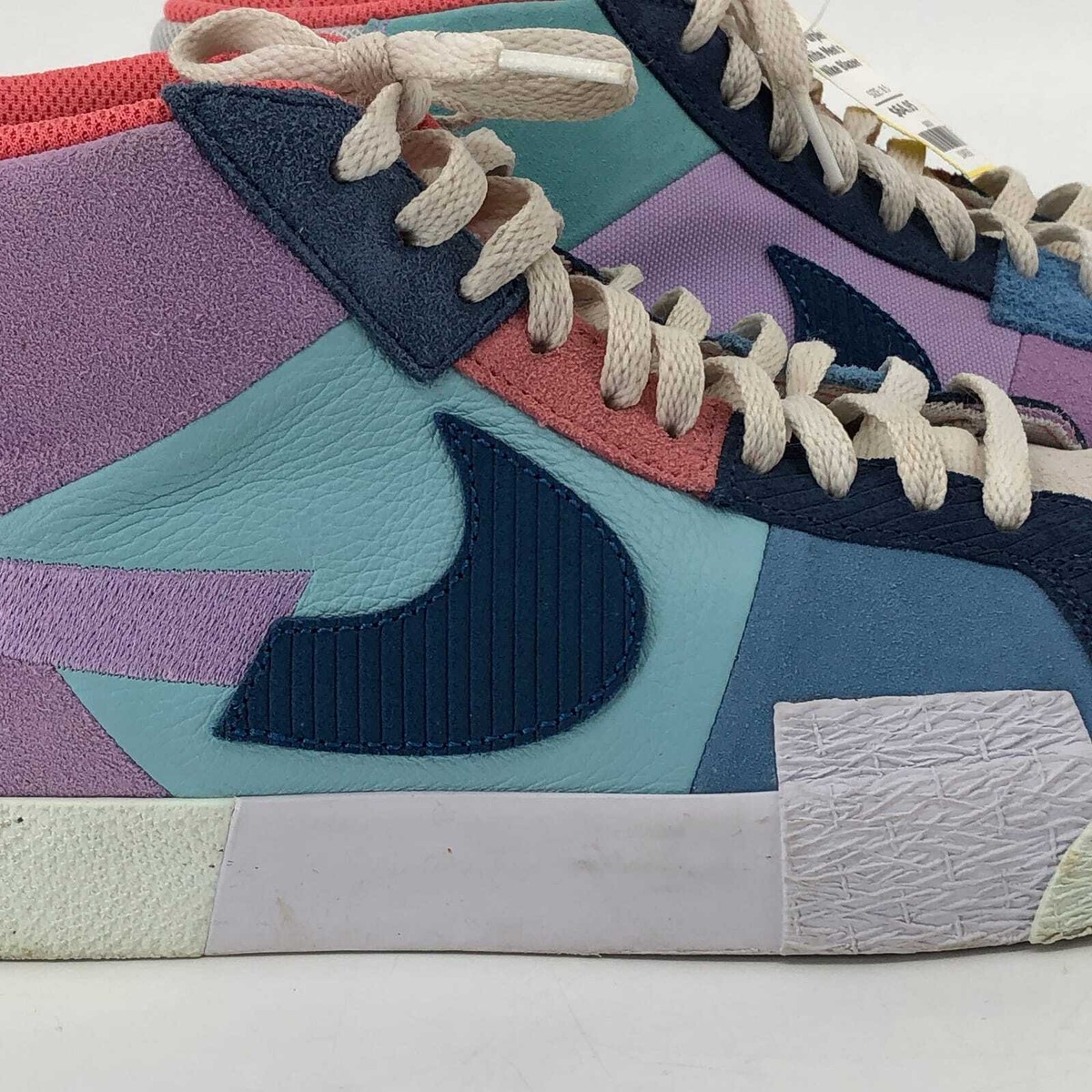 Nike White and Blue Pastel Colores Blazer Sneakers | Lace-Up  display picture 1