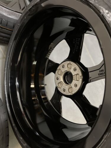 Original Audi 18 Zoll Felgen A3 S3 8Y Sommerreifen Sommerräder 8Y0601025P 8Y0 - Bild 8 von 8