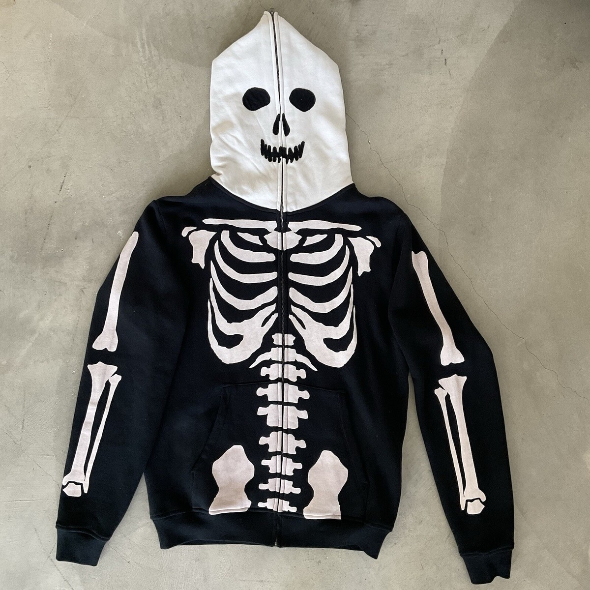 NEW SAINT LAURENT Paris, Beverly Hills exclusive skeleton NEW SAINT LAURENT Paris, Beverly Hills exclusive skeleton