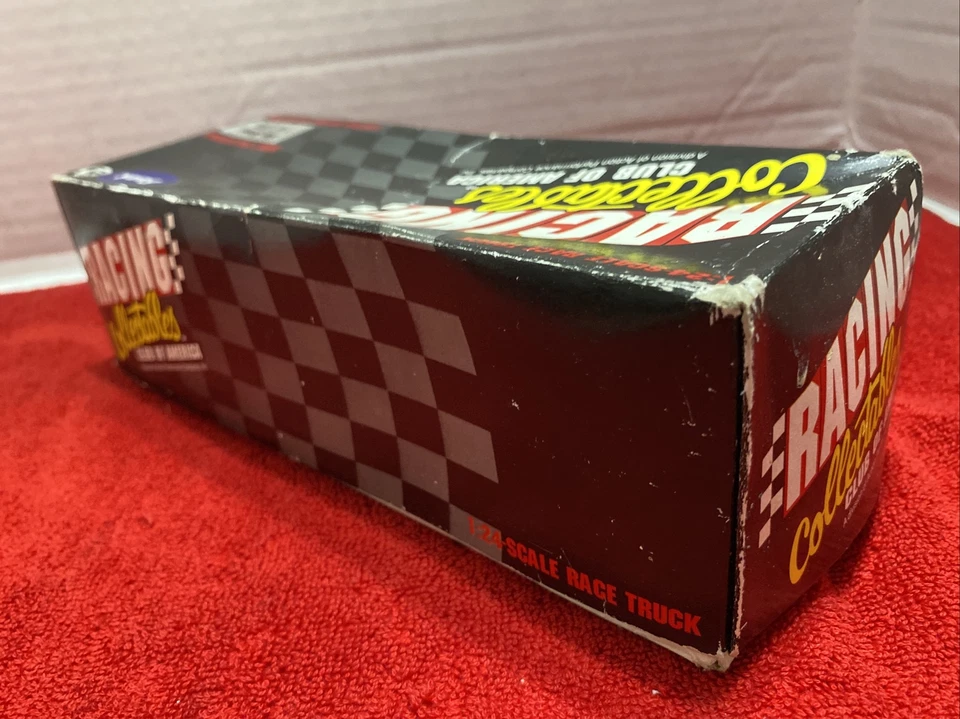 RARE 1995 Racing Collect Club of America Mike Skinner 1 Of  1000 Race Truck Bank - Image 4 of 4