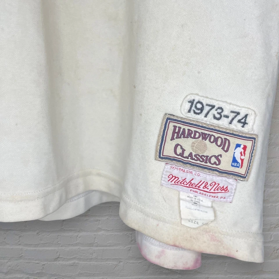 VTG 1973 Pistol Pete Mavarich Atlanta Hawks 44 Mitchell & Ness Jersey Size 60 - Image 3 of 4