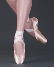 Suffolk Solo Prequel Pointe Shoe - Standard Shank