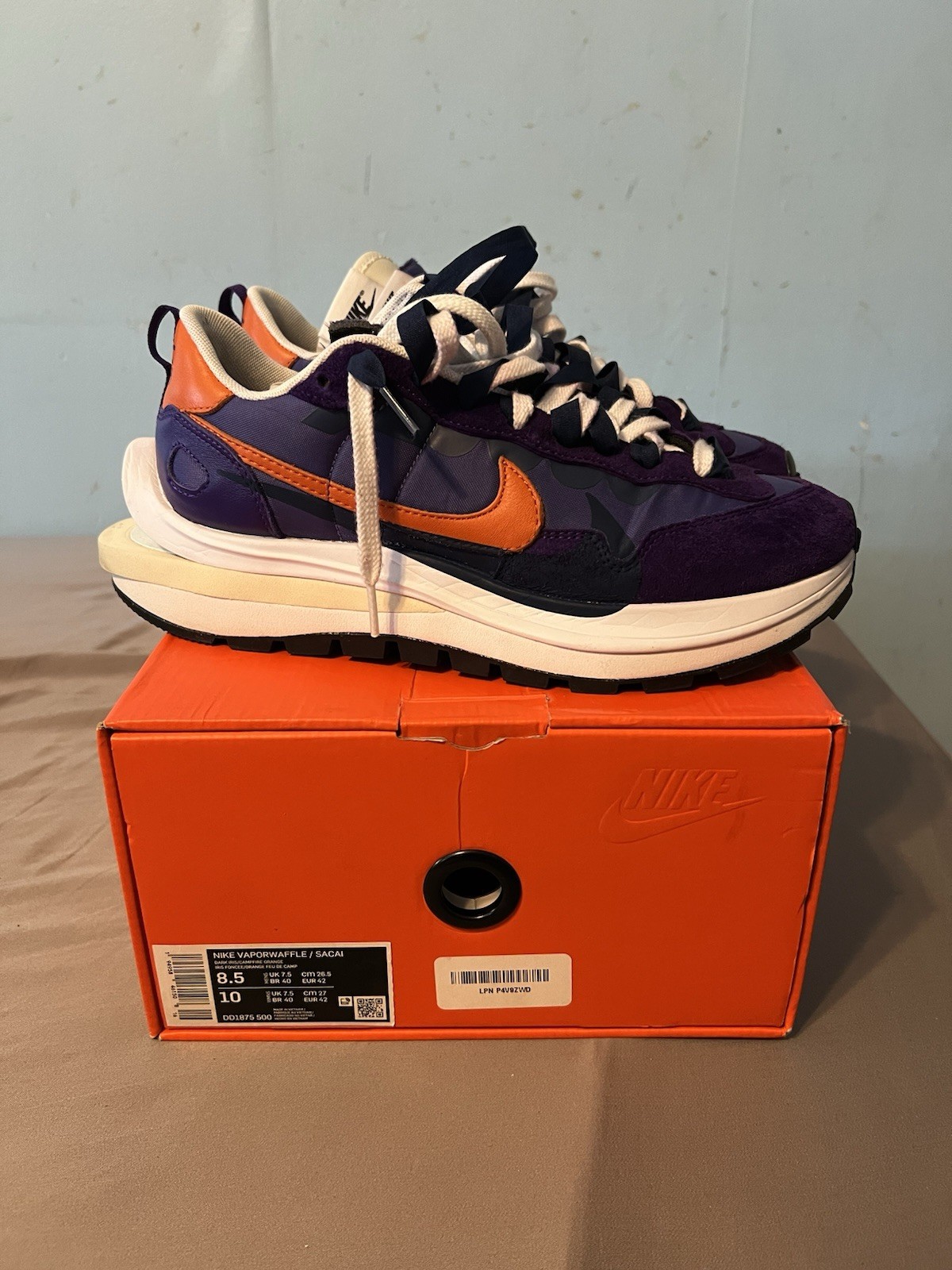SACAI X NIKE Taglia 8 5 Nike sacai x VaporWaffle Dark Iris
