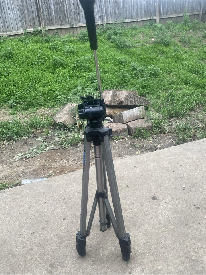 Sakar TR-17 Tripod Camera 3 Legs Handle Video Photo Portrait Stand With Base - Image 2 of 2