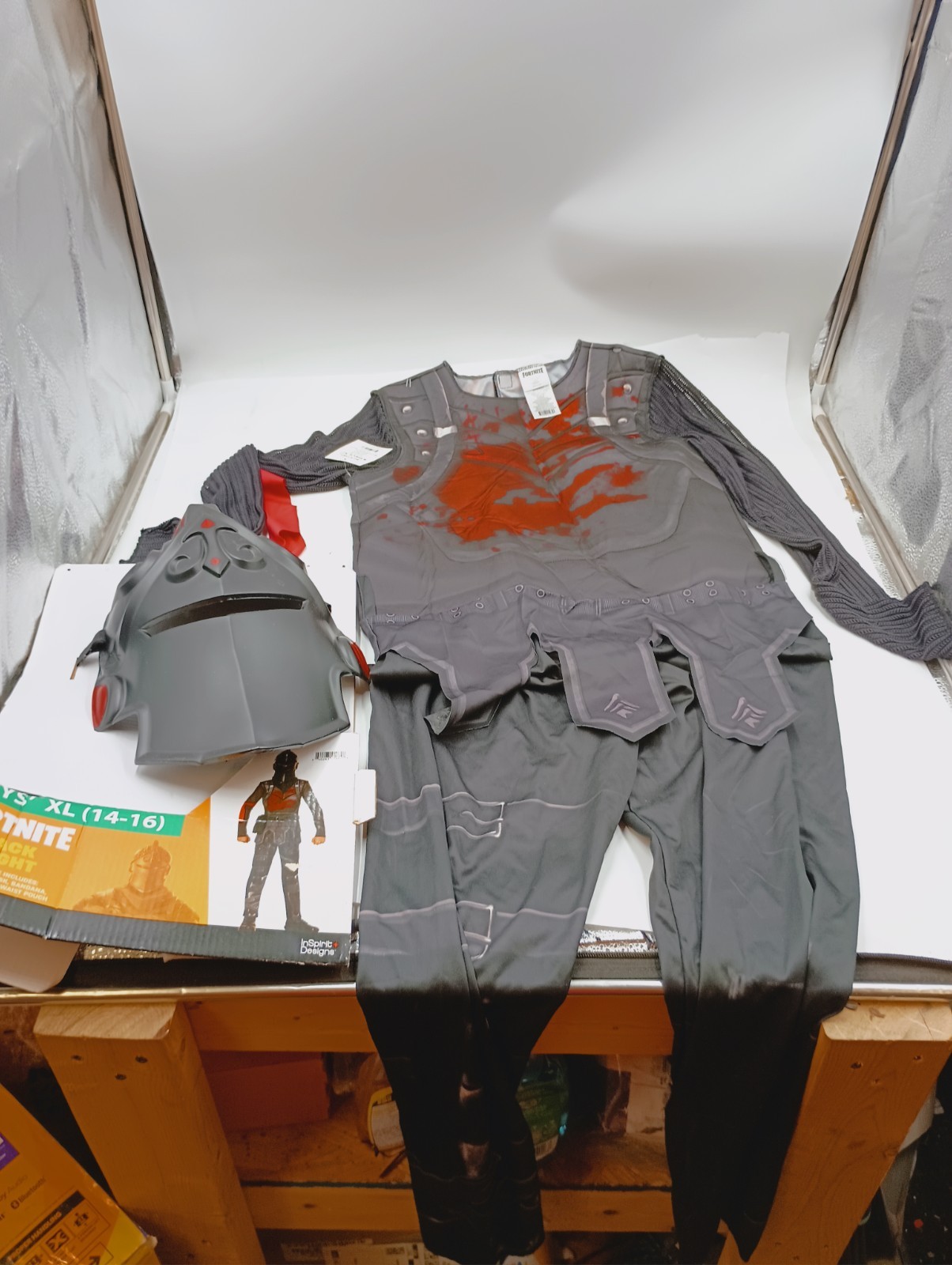 INSPIRT DESIGNS FORTNITE CABALLERO NEGRO NIÑOS XL 14/16 JOVEN DISFRAZ Y MÁSCARA SOLAMENTE