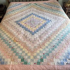VTG Hand stitched "Trip Around the World" Quilt Mid Century 74 X 80 In
