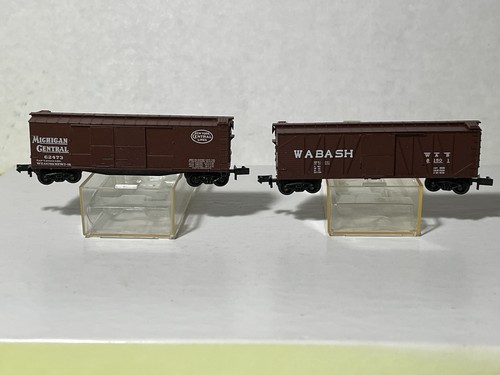MICRO TRENES 43061 MICH CENTRAL 28051 WABASH (2) 40' CAJA MADERA SIN ETIQUETA KADEE N | Zustand: Used