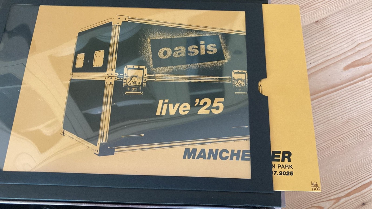 Unopened Oasis VIP Merchandise, x4 Wristbands, Manchester