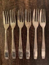 6 Vintage Silver Plated Cake Forks by ELKINGTON in 'WESTMINSTER' Pattern 1948