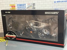 1:18 *BOXED MINICHAMPS F1 Formula 1 MCLAREN WEST TYRE FIGURE SET PIT STOP CREW!!