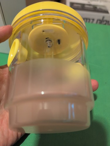 2 PCS Yellow Wasp Trap Catcher Solar Powered Outdoor UV Light Traps Wasps Bees - Picture 2 of 3