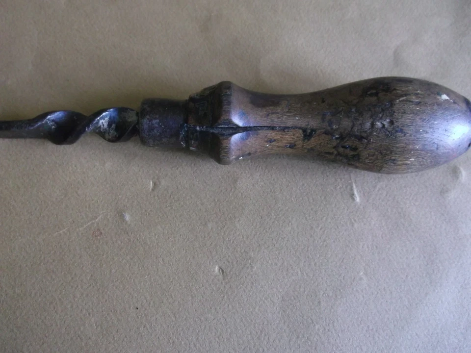 ancien outil- tournevis - Photo 3/3