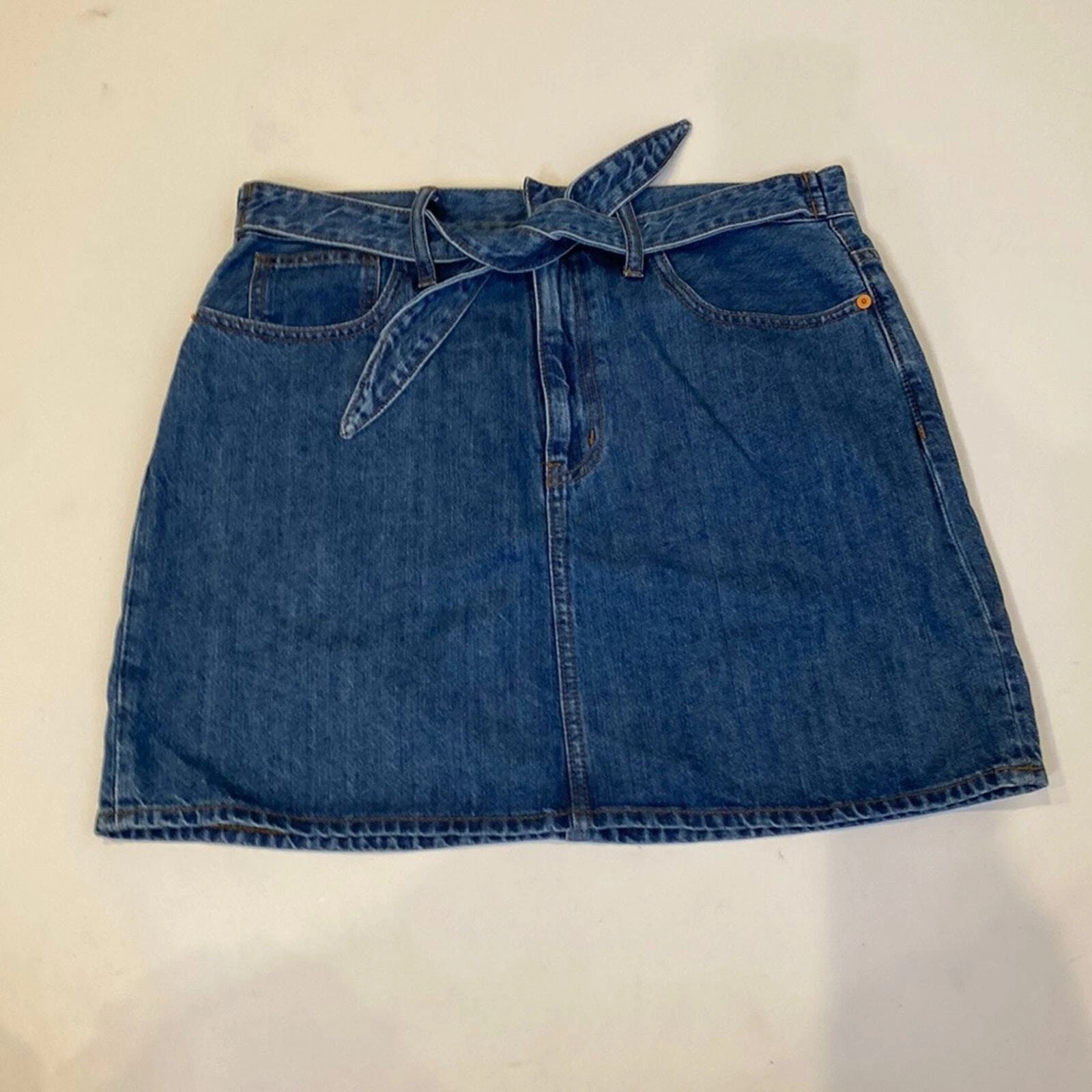 Madewell Rigid Denim Straight Mini Skirt in Haydel Wash: Tie-Waist EUC Sz 30