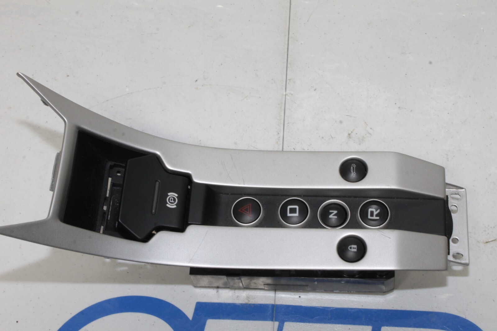 12-14 MCLAREN MP4-12C 570 650 OEM CENTER CONSOLE GEAR SELECTOR 11M1242CP01 STOCK