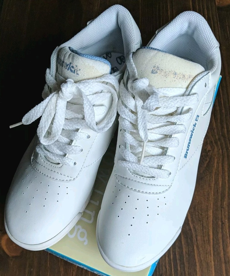 Ladies Brunswick Bowling Shoes Size US 7M eBay