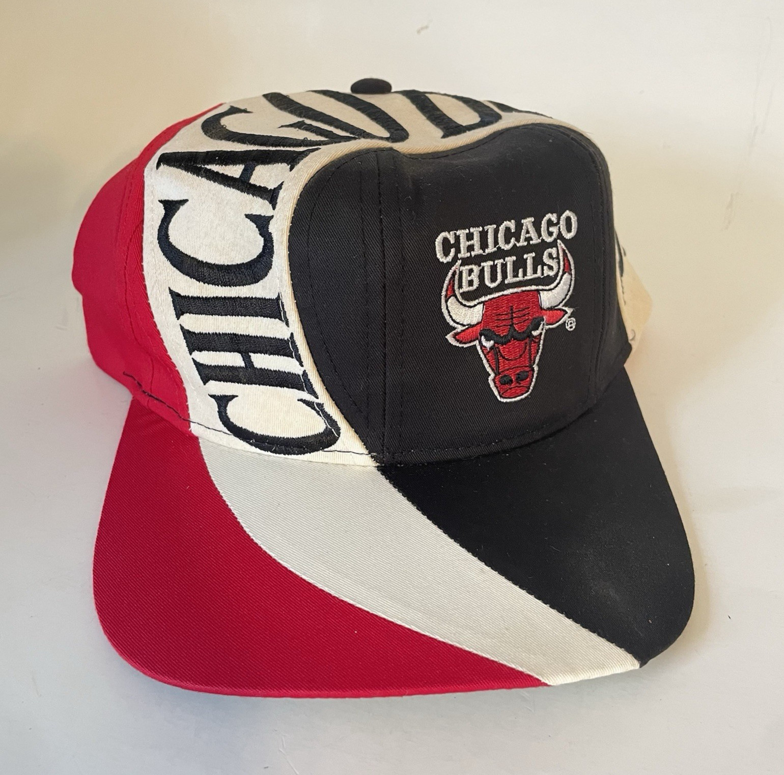 Vtg Chicago Bulls 90s NBA Twins Enterprise Swirl Spellout Snapback Hat w/ Tags