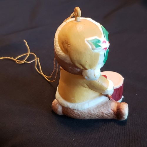 De colección Hong Kong Adorno Navidad Navidad Oso de Peluche Sentado Sombrero Tambor Kitsch - Imagen 4 de 6
