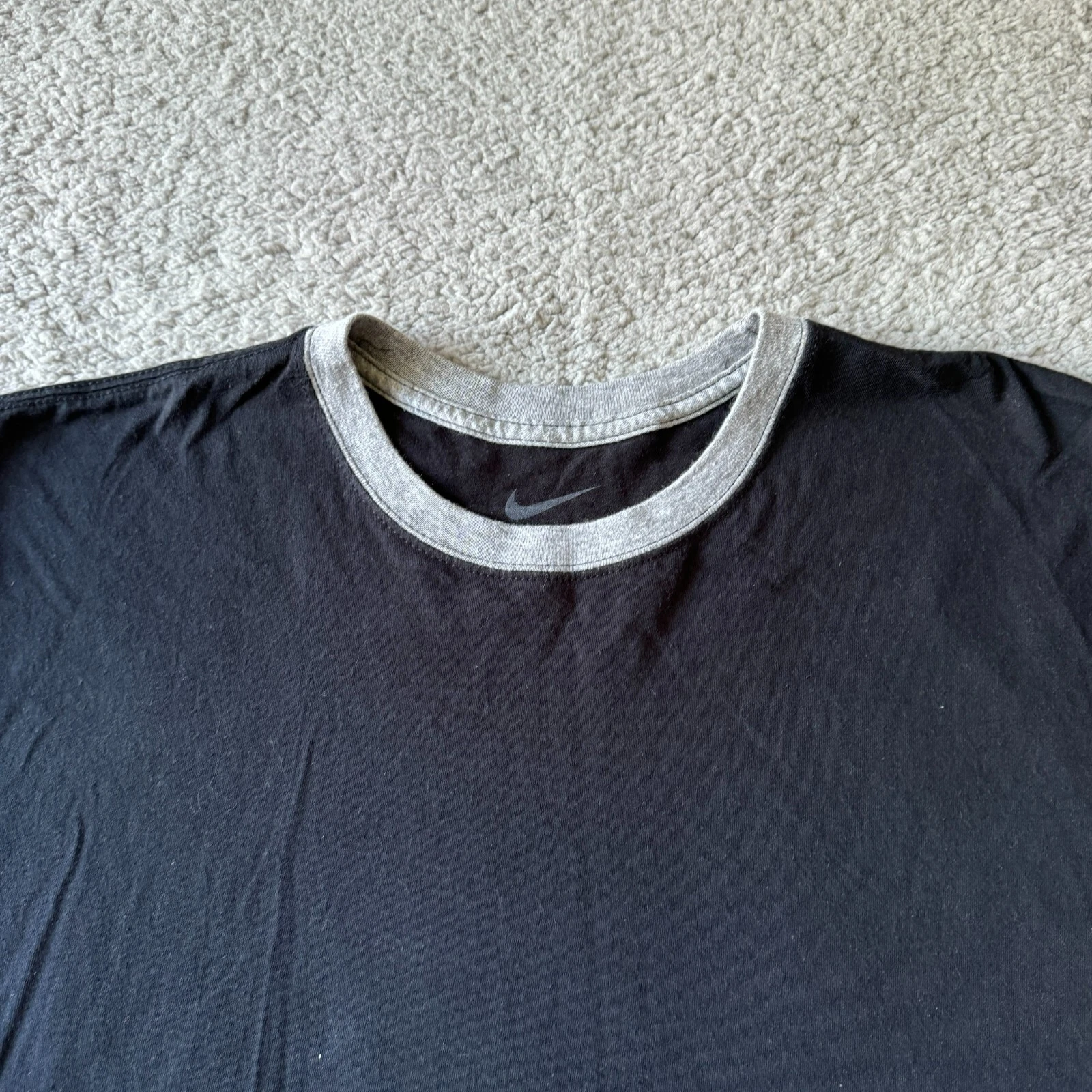 Nike T Shirt Mens Extra Large Black Standard Fit Long Sleevs Outdoor Walk Run