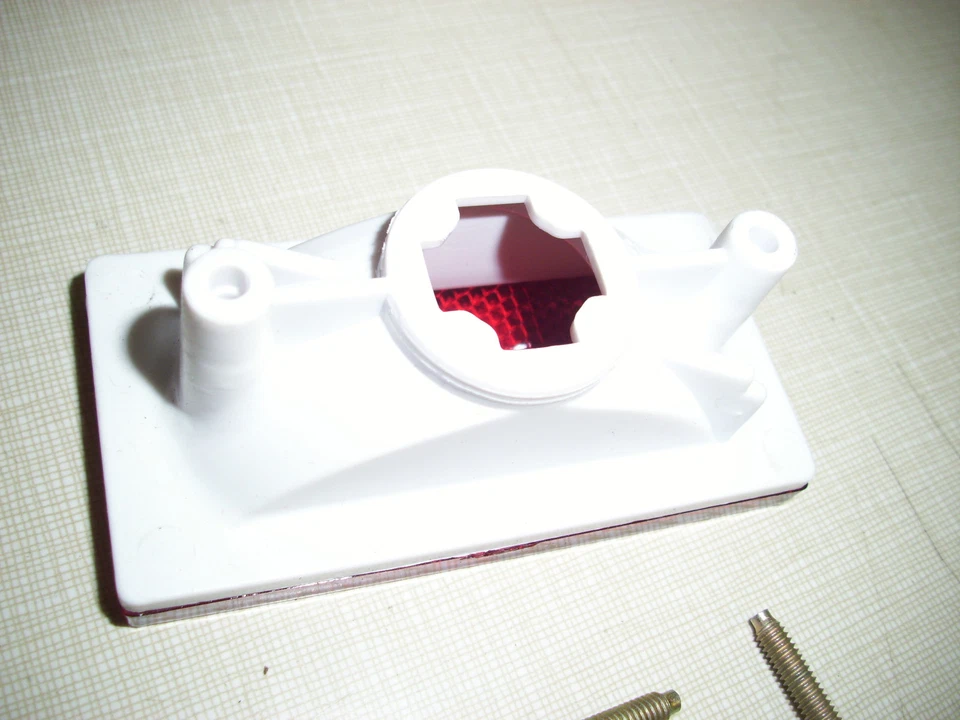 NEW REPRODUCTION 1970 1971 FORD TORINO COBRA GT FAIRLANE SIDEMARKER LENS RED - Image 2 of 2